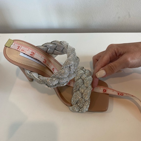 Steve Madden Braided Rhinestone heels size 6 - Picture 11 of 12